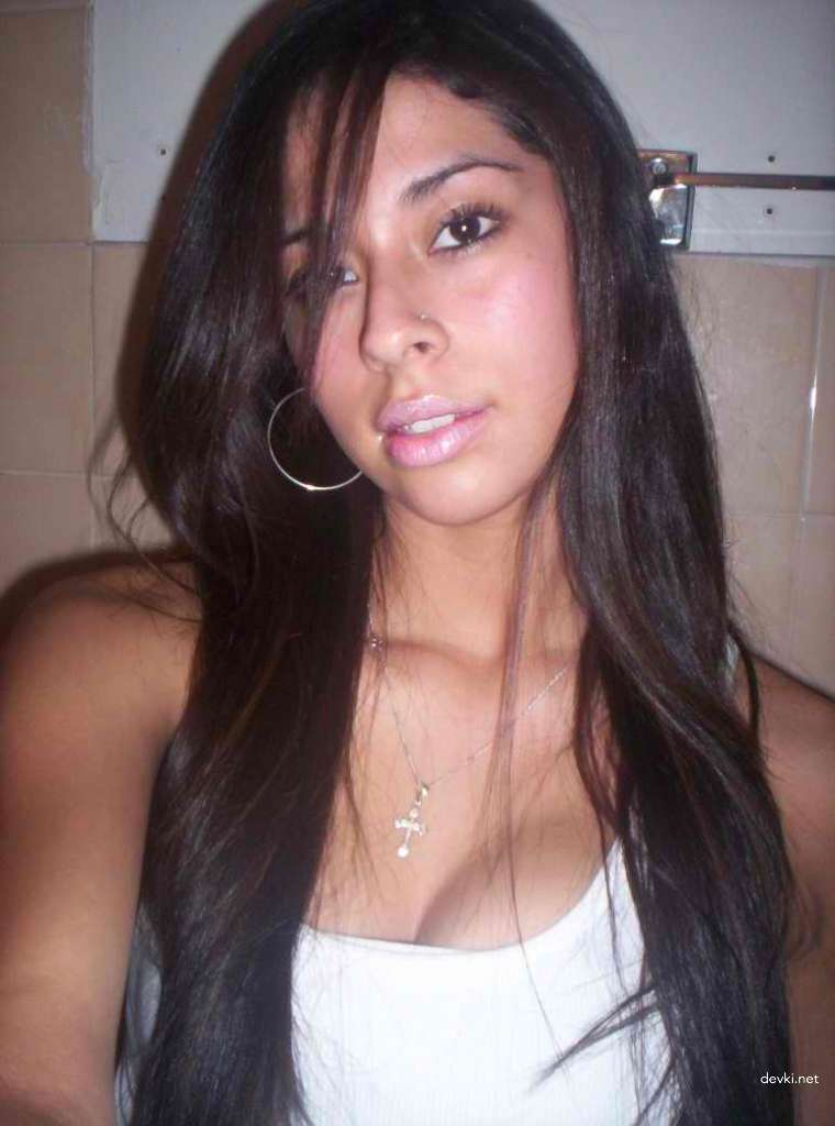 Steamy Homemade Brunette Sex Pics - Explicit Amateur Porn