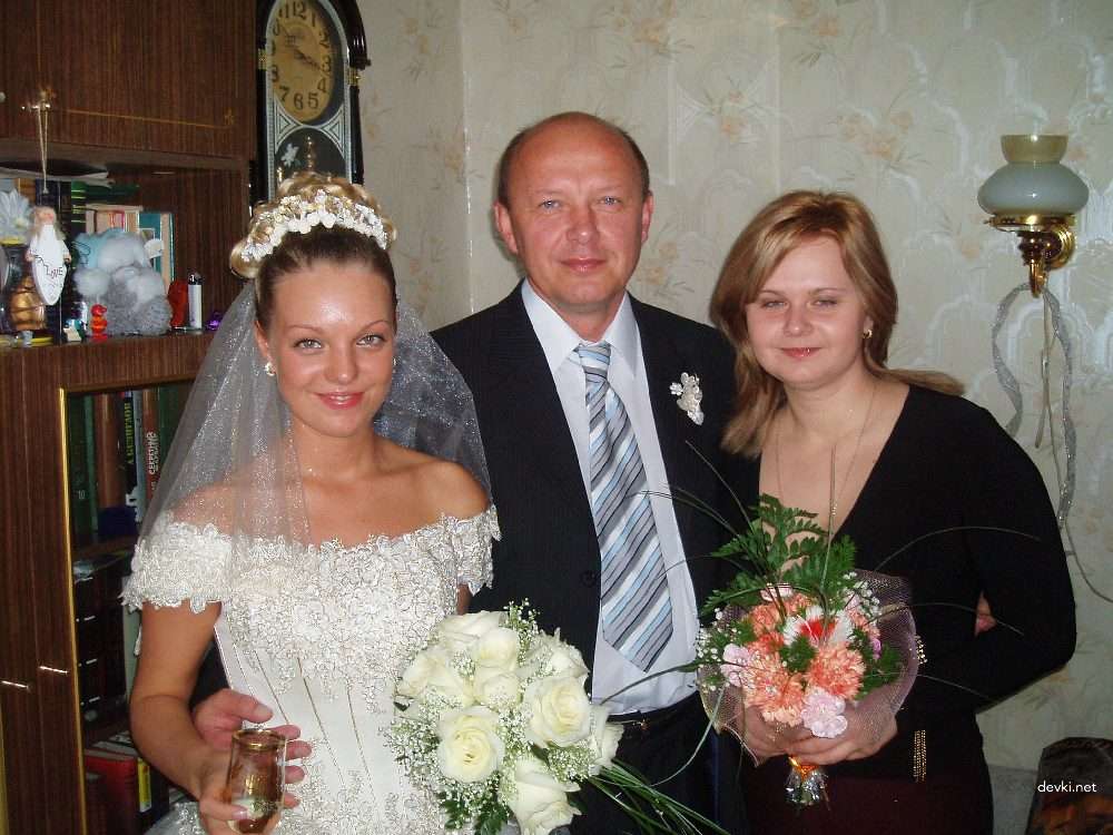 Steamy Sauna Amateur Orgy with Hot Wife and Friends - Explicit Amateur Porn Photos