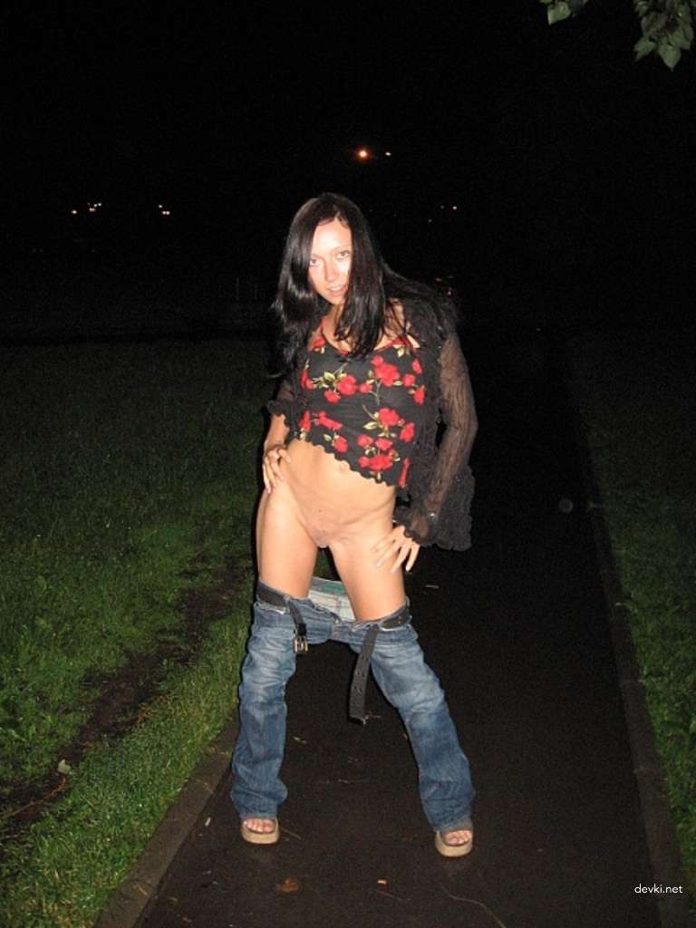 Steamy Amateur Vacation Sex Pics: Explicit Homemade Girlfriend Porn