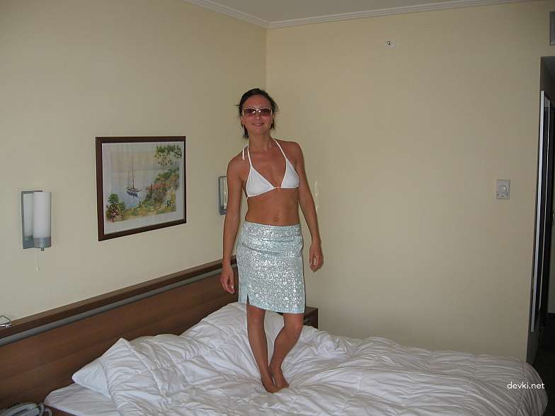 Steamy Amateur Vacation Sex Pics: Explicit Homemade Girlfriend Porn