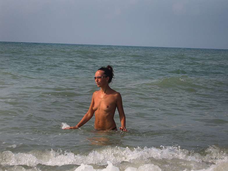 Steamy Amateur Vacation Sex Pics: Explicit Homemade Girlfriend Porn