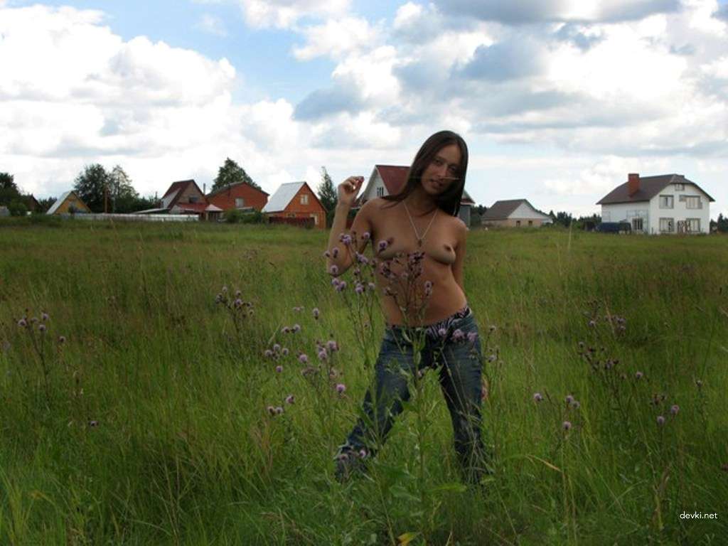 Steamy Amateur Vacation Sex Pics: Explicit Homemade Girlfriend Porn