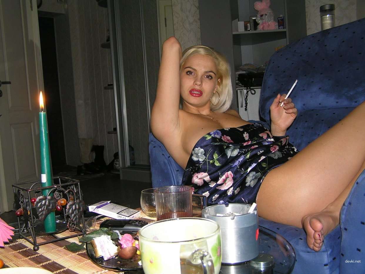 Naughty Teen Amateur Hardcore Sex Pics - Explicit Young Porn Photos