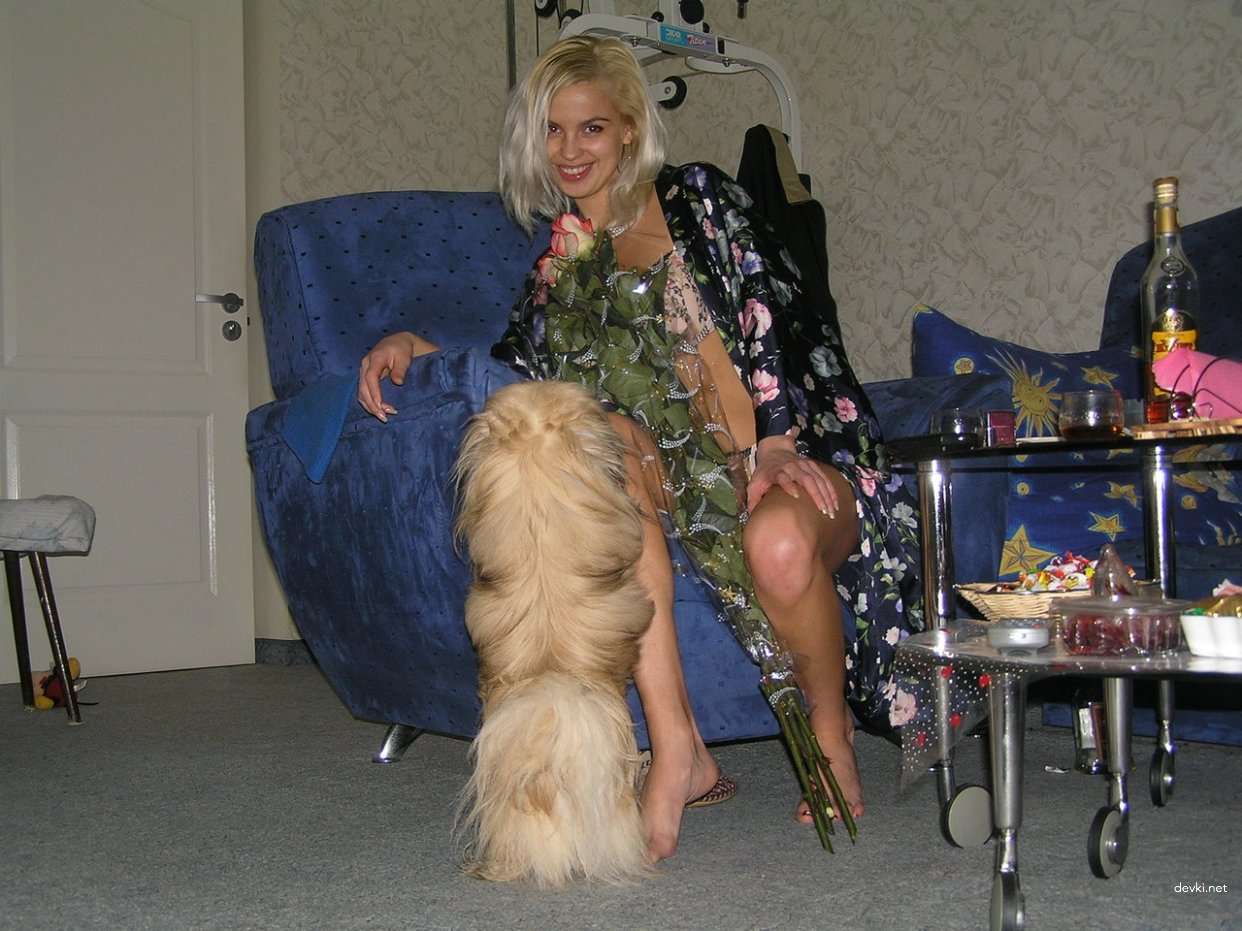 Naughty Teen Amateur Hardcore Sex Pics - Explicit Young Porn Photos