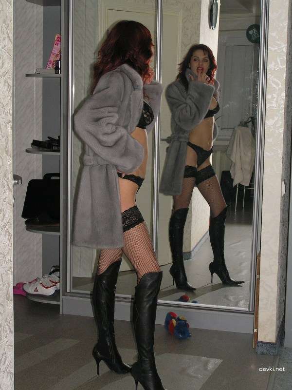 Naughty Teen Amateur Hardcore Sex Pics - Explicit Young Porn Photos