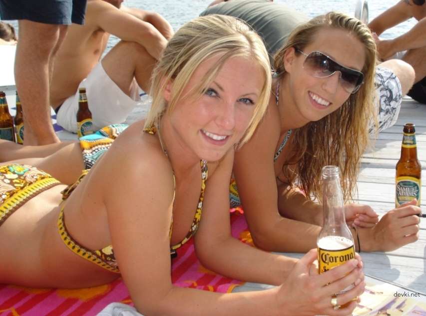 Amateur Homemade XXX Pics: Uncensored Explicit Private Photos