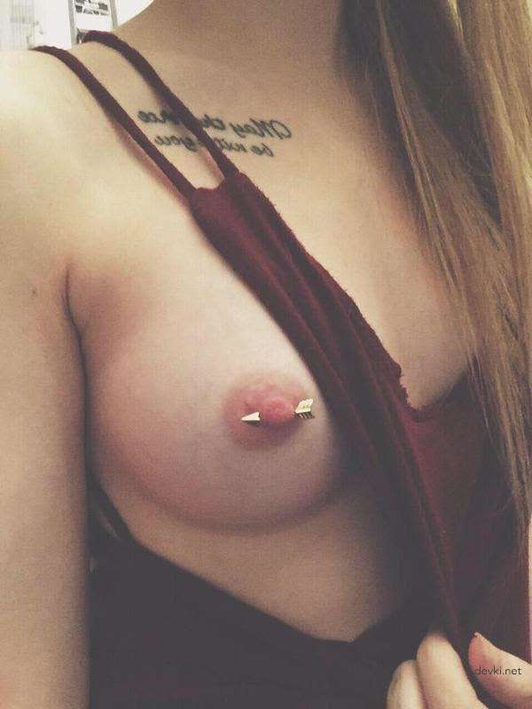 XXX Amateur Girls: Private Erotic Pics with Explicit Nudity