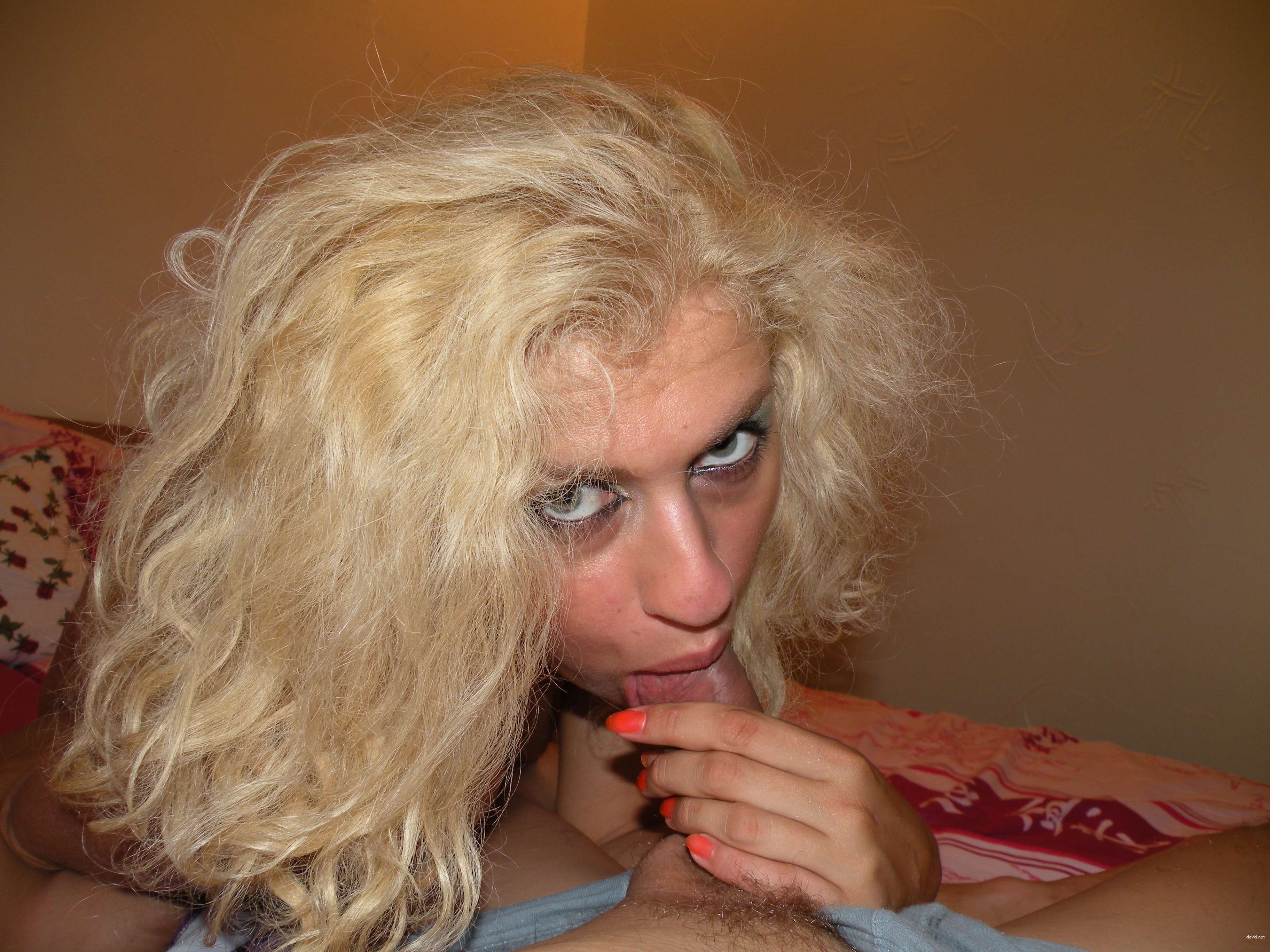 Naughty Blonde's Raw Amateur Sex Pics: Explicit Private Porn