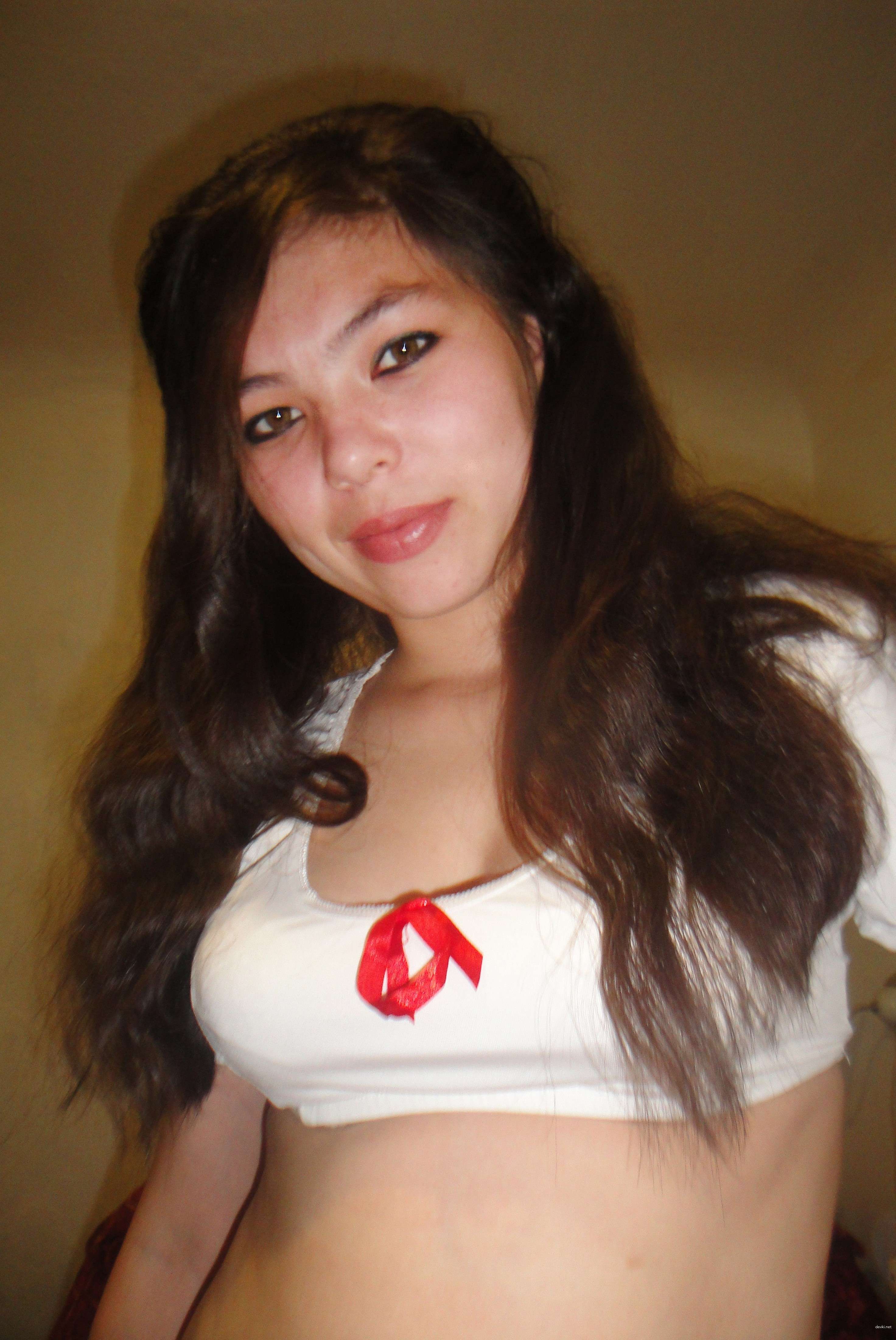 Uncensored Asian Nude Amateur Girls: Explicit Photo Collection