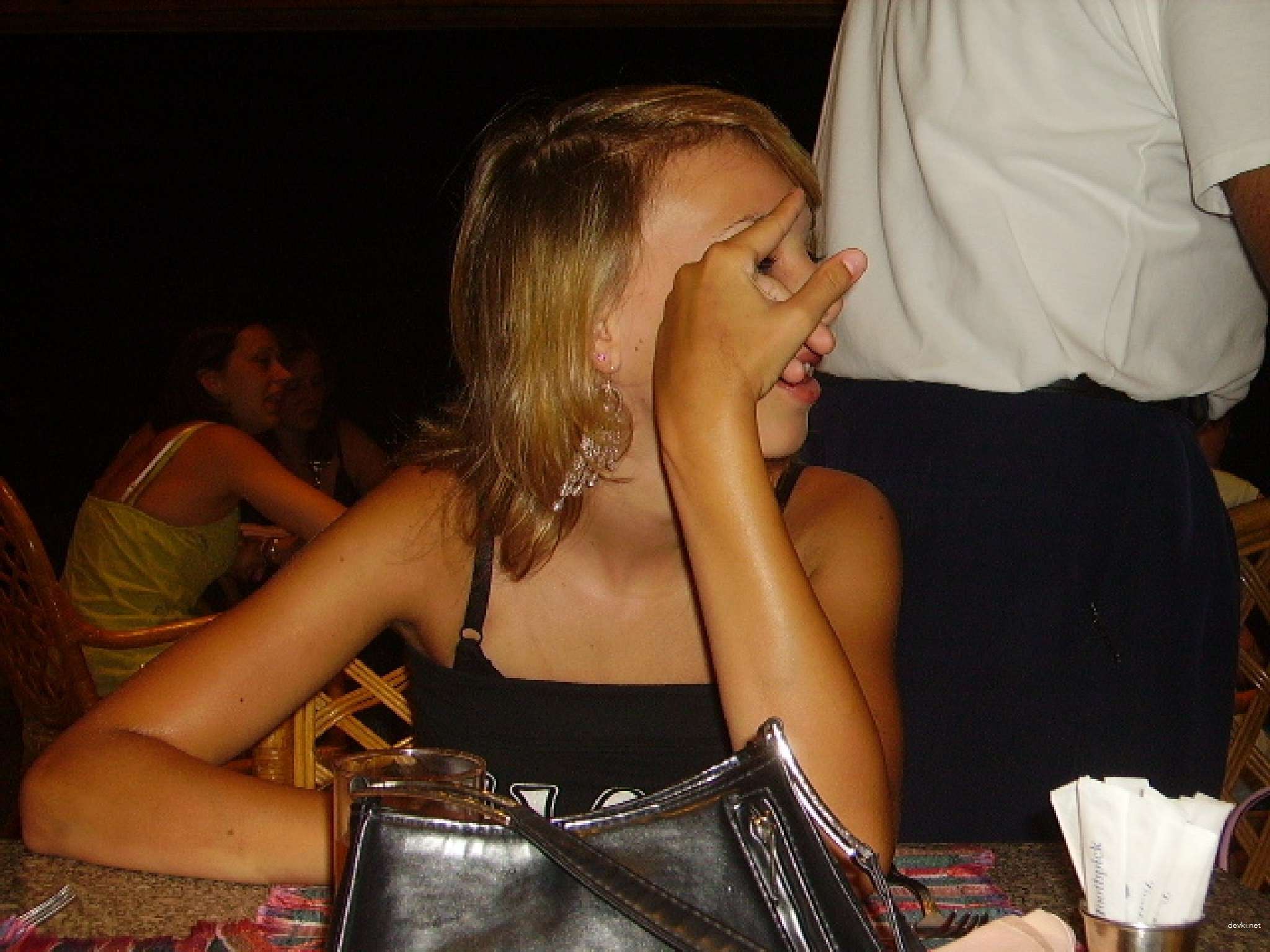 XXX Amateur Teen Pics: Explicit Photos of Sexy Young Girl
