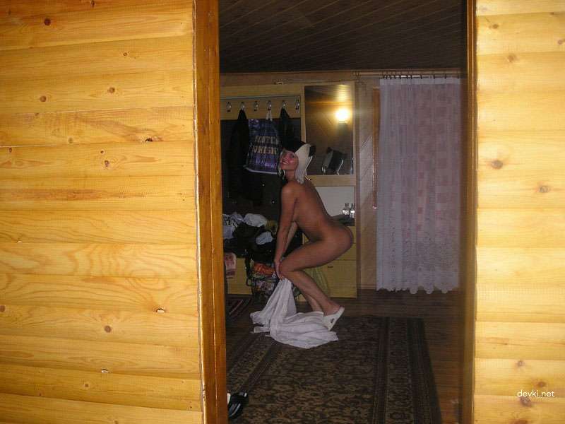 Steamy Amateur Nude Sauna Shoot: Hot Wife Bares All in Explicit Photo Session
