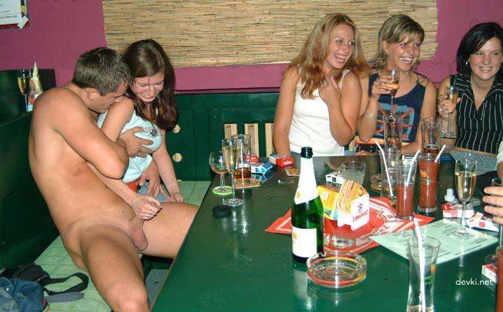 Hardcore Amateur Sex Party - Uncensored XXX Photos