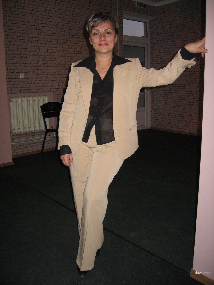 Raw MILF Amateur Porn Pics: Mature Woman's Explicit Sexperience