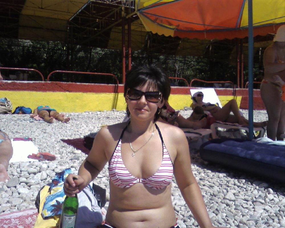 Hot Amateur Woman's Explicit Homemade XXX Pics: Private & Naughty English Porn Photos