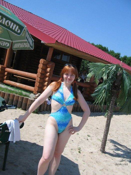 Hot Amateur Redhead Women in Explicit Friend Sex Photos