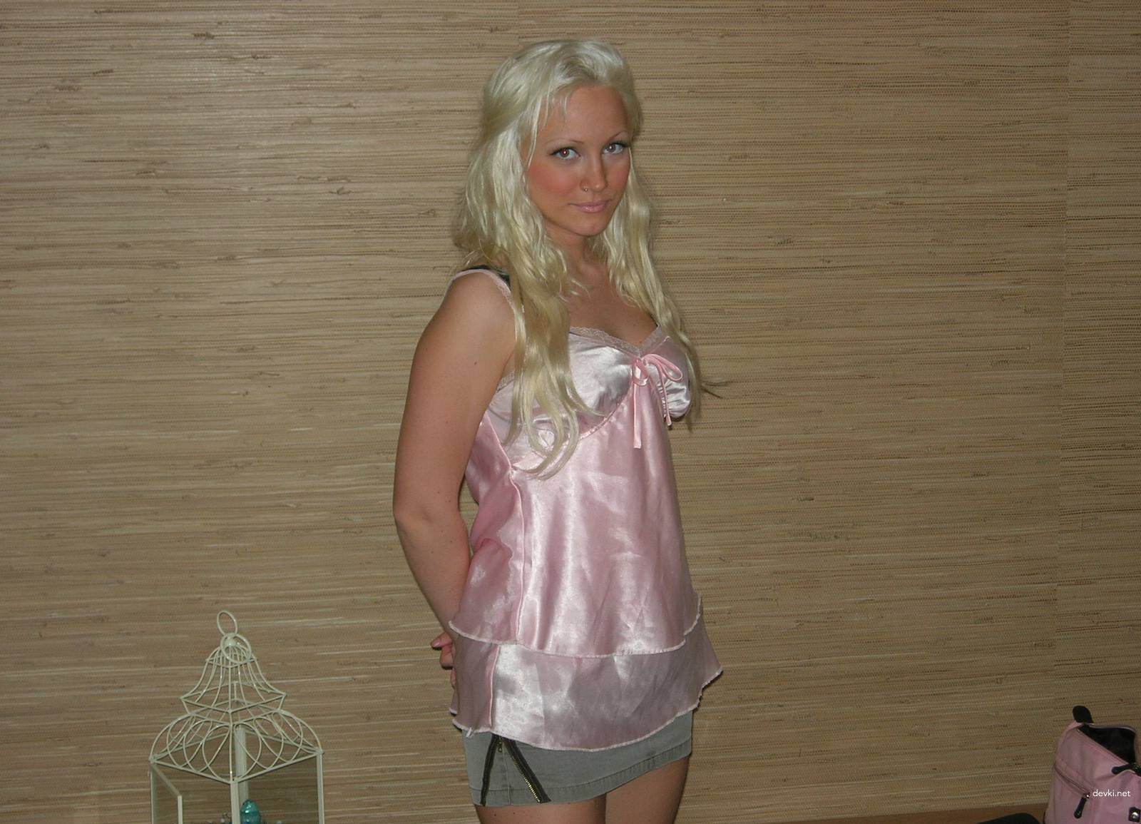 Blonde Bombshell Exposed: Intimate Amateur Photos - Explicit & Uncensored!
