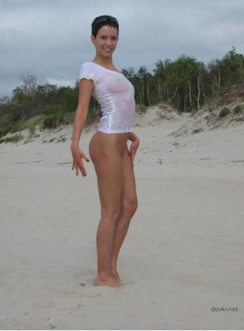 Hot Amateur Vacation Erotica: Short-Haired Woman's Explicit Adventures