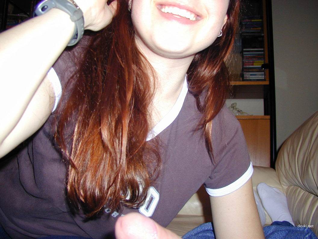 Steamy Homemade Sex Pics: Naughty Amateur Babe in Explicit Action!