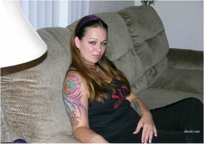 XXX Tattooed Curvy Babe Private Photos - Explicit Amateur Shots