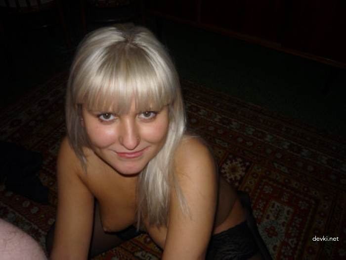 Wild Swinger Orgy: Young Couples in Hot Group Sex Photos