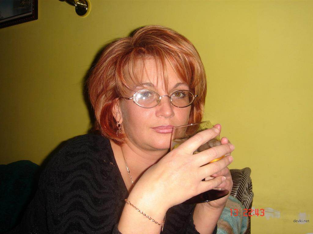 Hot MILF's Explicit Amateur Porn Pics: Mature Lady's Steamy Sex Photos!