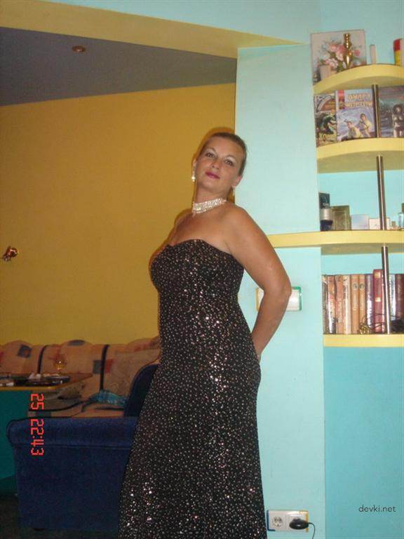 Hot MILF's Explicit Amateur Porn Pics: Mature Lady's Steamy Sex Photos!