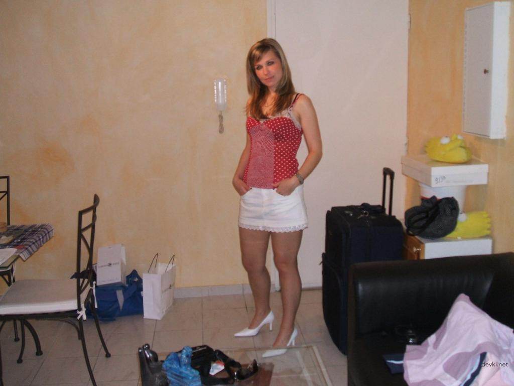Wild Amateur Babe with Bushy Pussy Strips Naked - Uncensored XXX Pics
