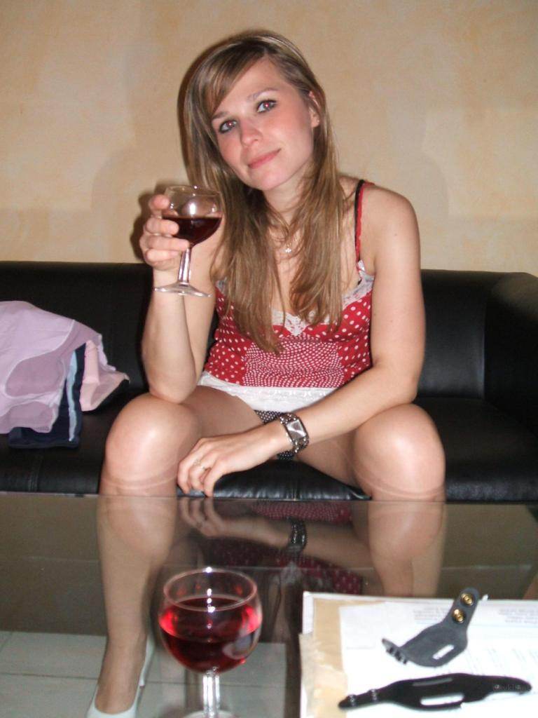 Wild Amateur Babe with Bushy Pussy Strips Naked - Uncensored XXX Pics