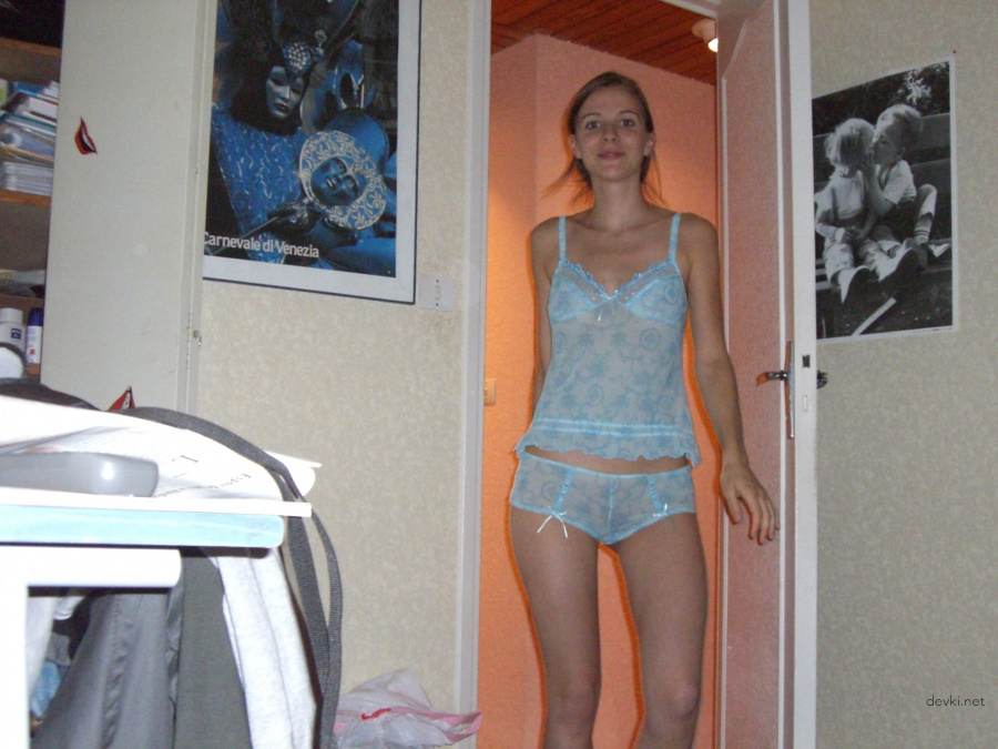 Amateur Girlfriend XXX Pics: Explicit Hot Sex Photos for Adults