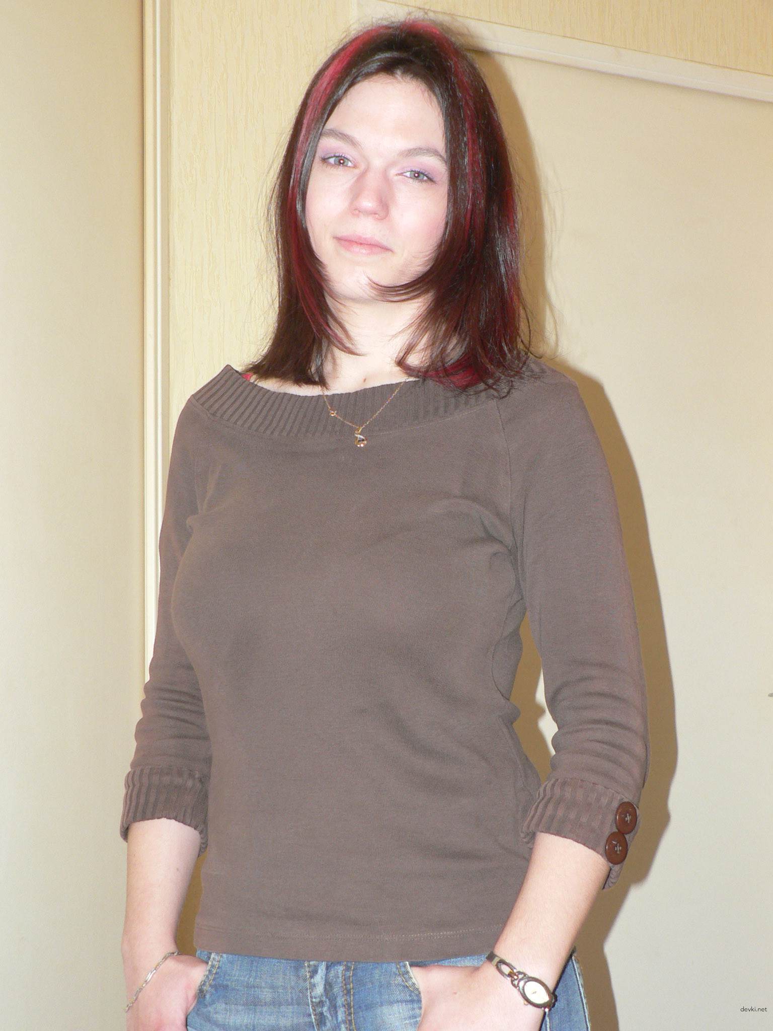 Amateur Brunette's Explicit Home Photos - Hardcore XXX Pics
