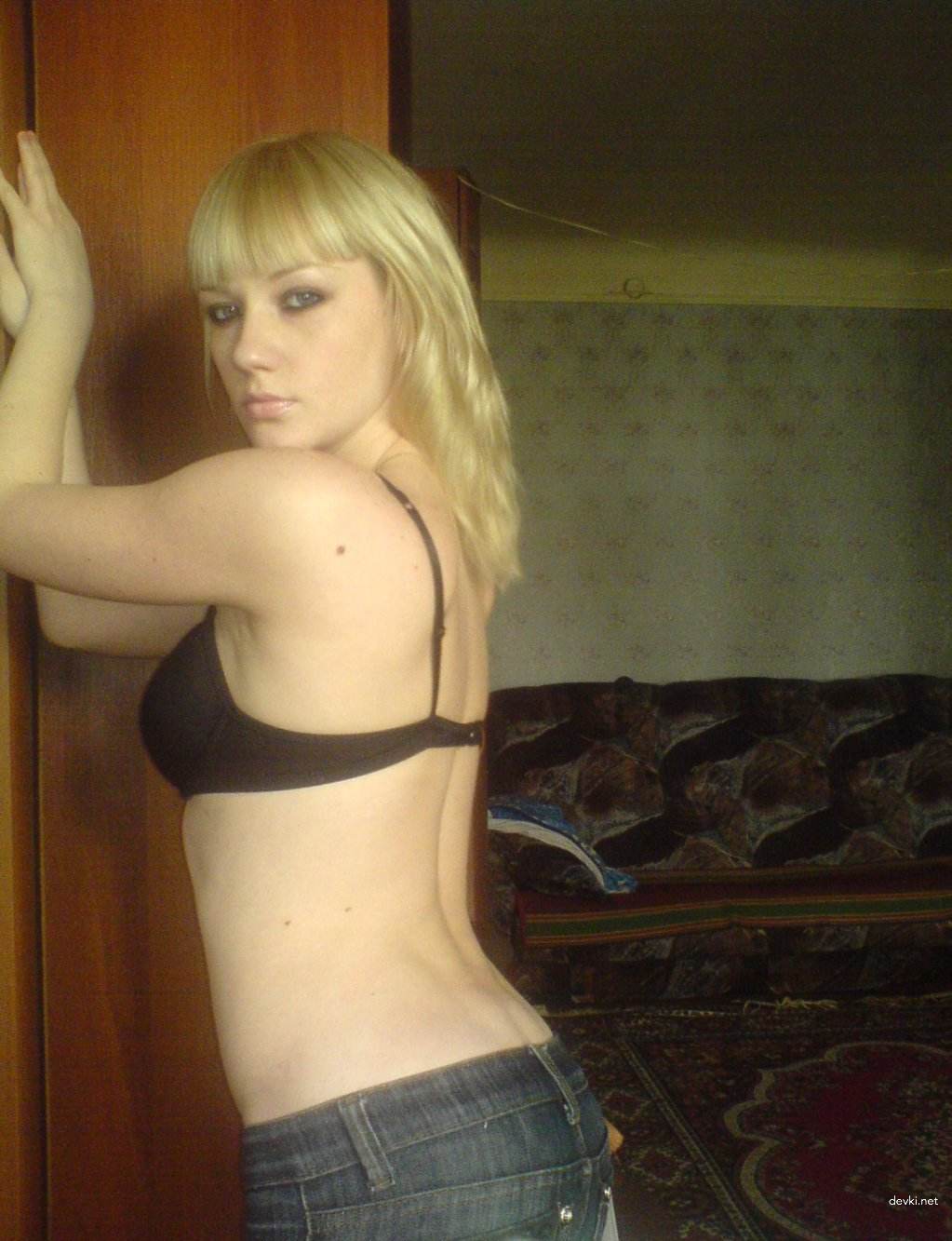 Amateur Girl's Explicit Home Photoshoot: Naughty and Provocative Fun for Adults