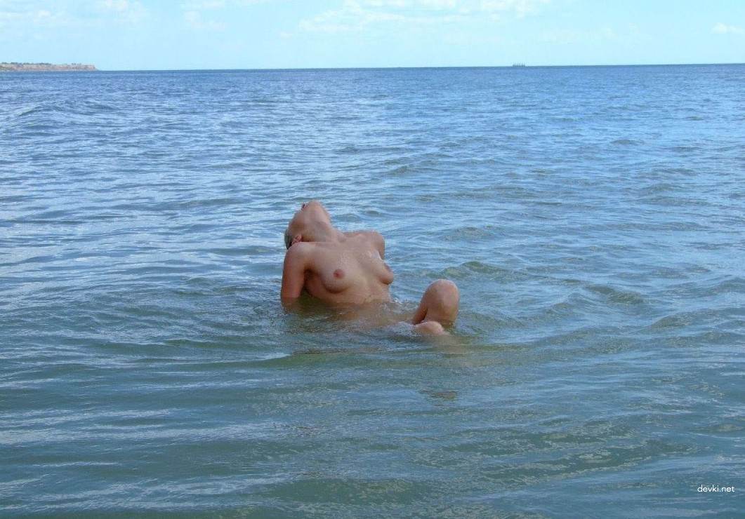 Uncensored Vacation Intimate Photos: Amateur Collection Revealed