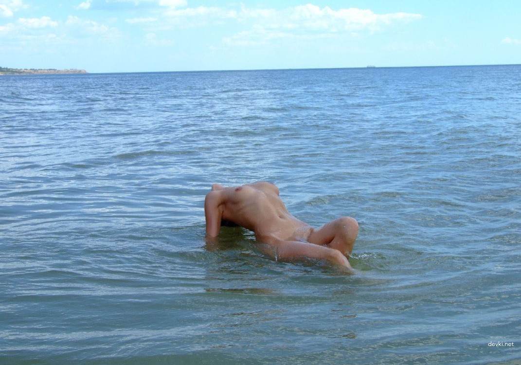 Uncensored Vacation Intimate Photos: Amateur Collection Revealed