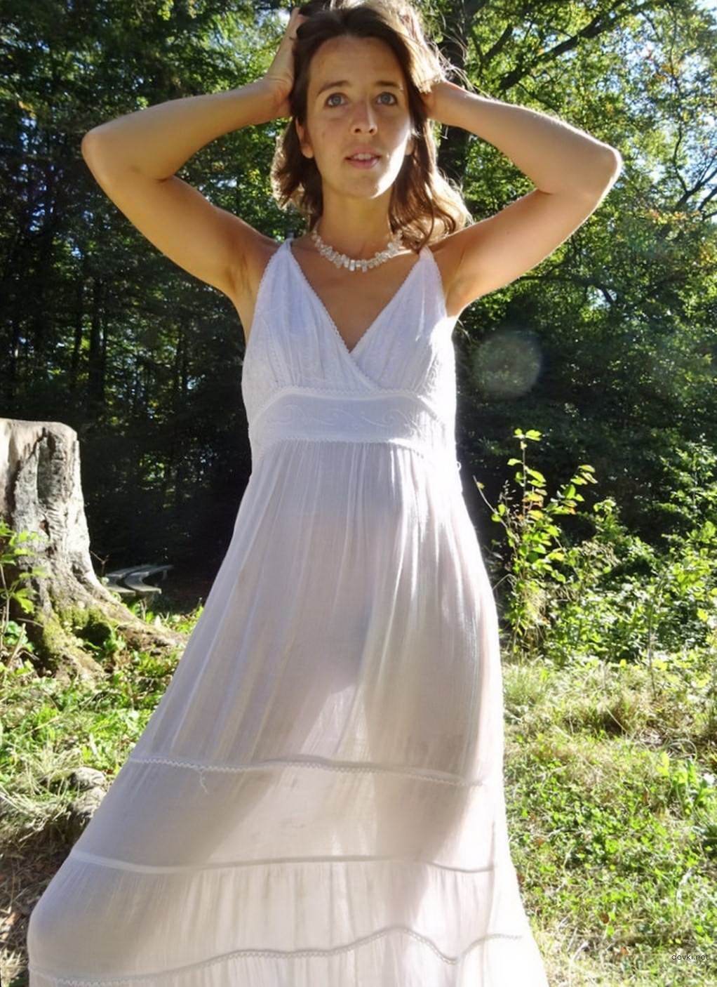 Steamy Long-Legged Amateur Girl - Explicit Erotic Photoshoot