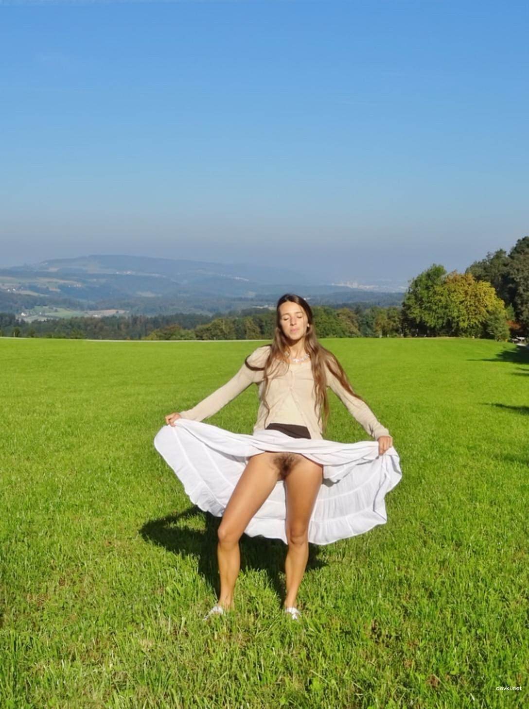 Steamy Long-Legged Amateur Girl - Explicit Erotic Photoshoot