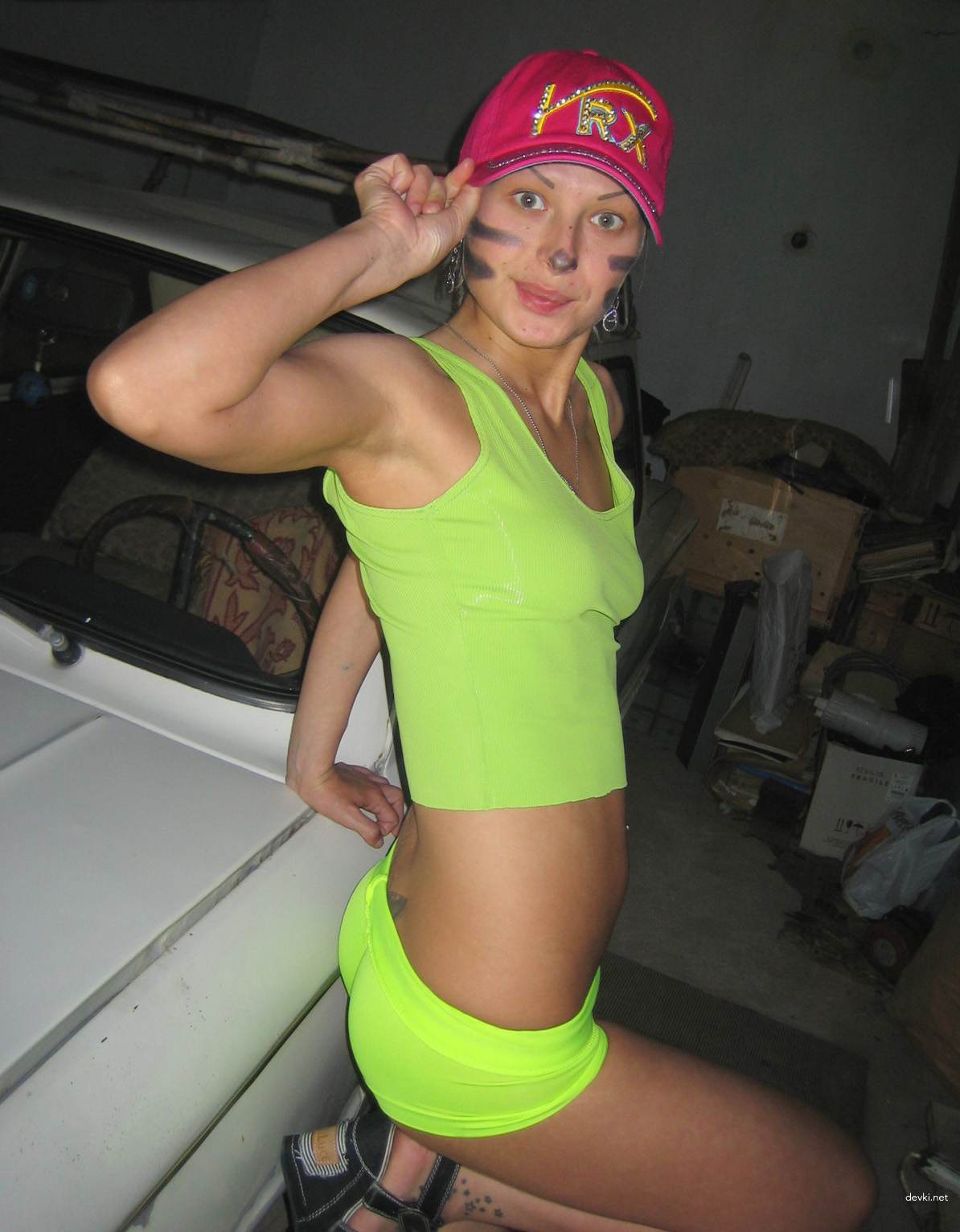 Sizzling Hot Amateur Babe Strips Naked in Garage - Explicit Nude Photoshoot
