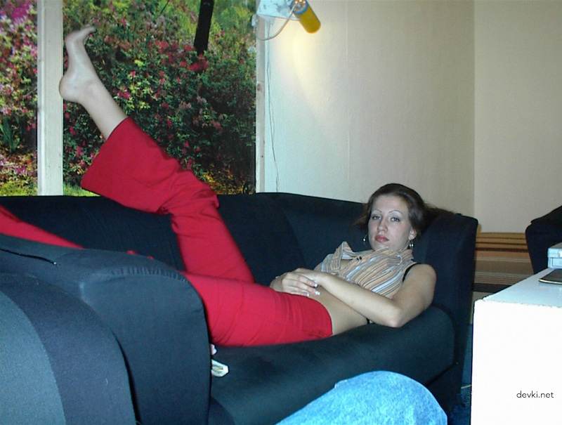 Amateur Babe's Explicit Nude Photos: Seductive Body Tease for Adults