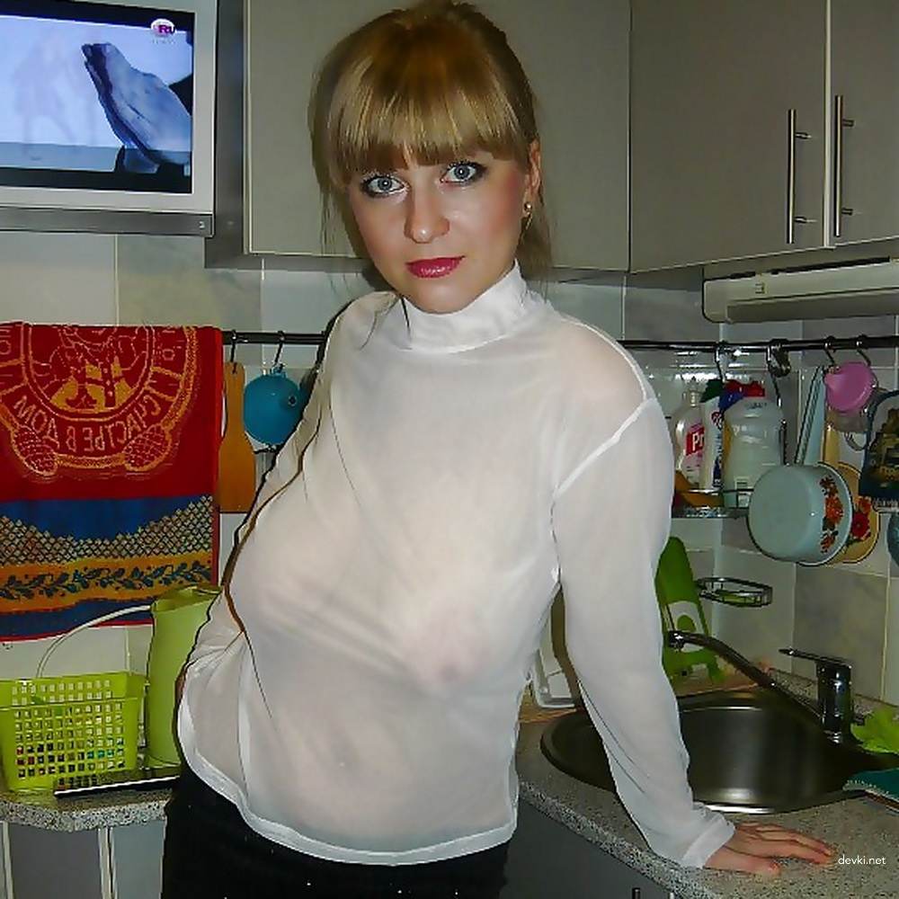 Voluptuous Amateur Beauty with Massive Tits - Explicit Photo