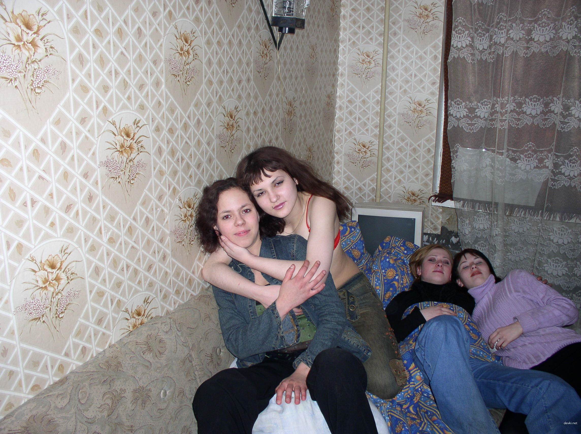 XXX Amateur Nudes: Naked Girls Enjoying Explicit Fun in English