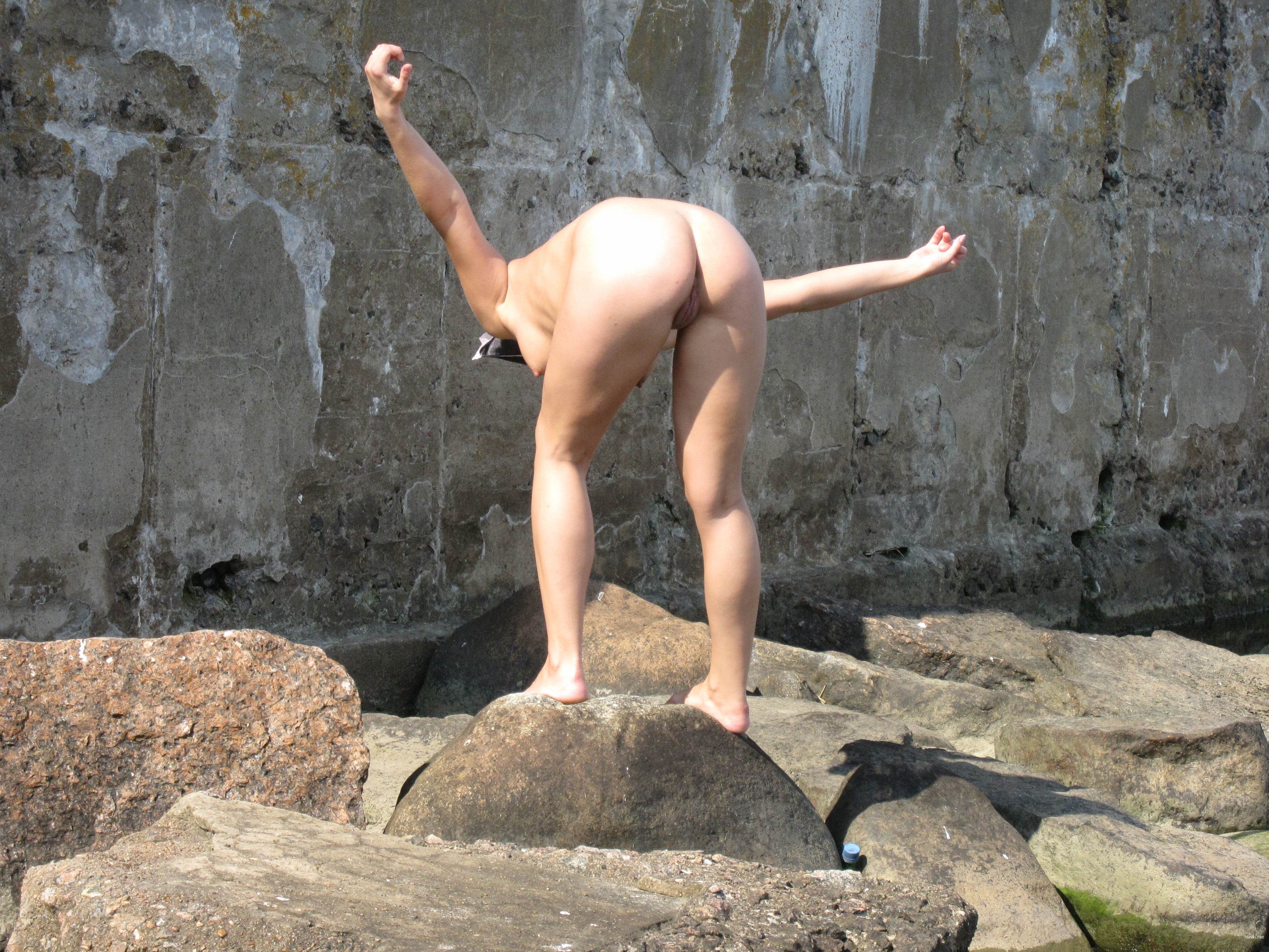 Explicit Blonde Tattooed Nude Amateur - XXX Photo