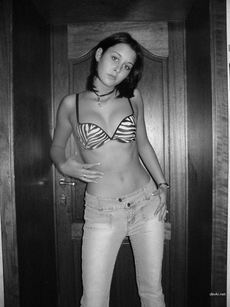 Amateur Slim Beauty's Erotic Album: Seductive Brunette's Explicit Photos