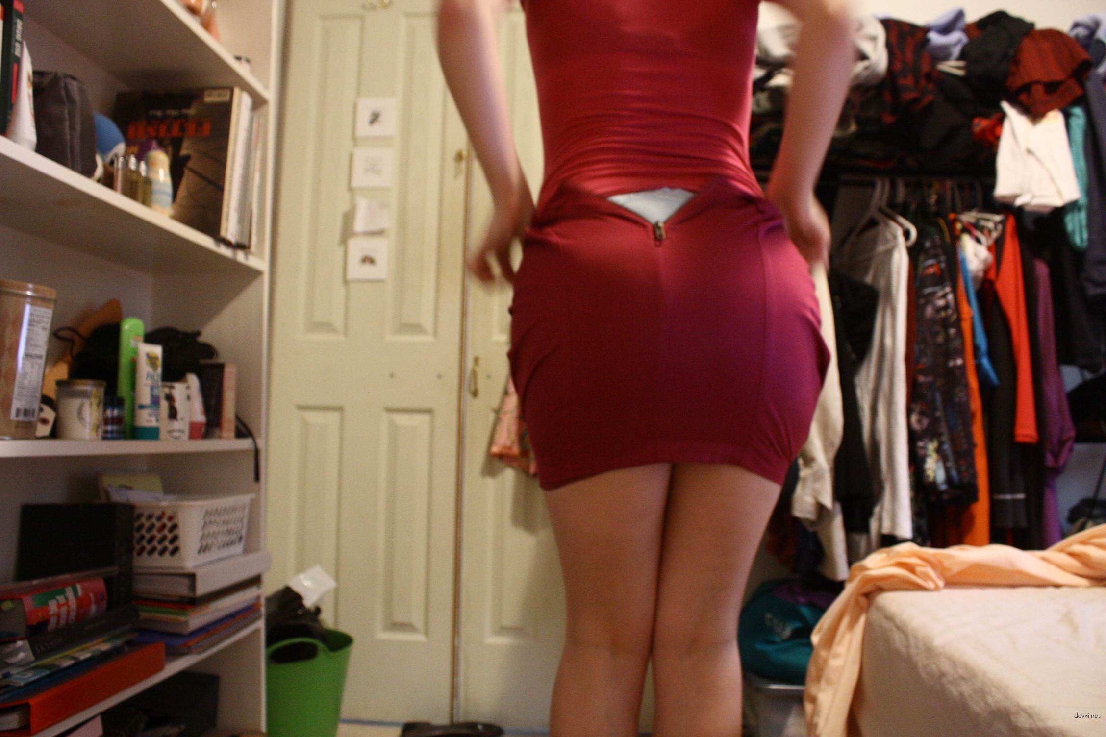 Hot Amateur Babe's Tight Ass - Explicit Photo