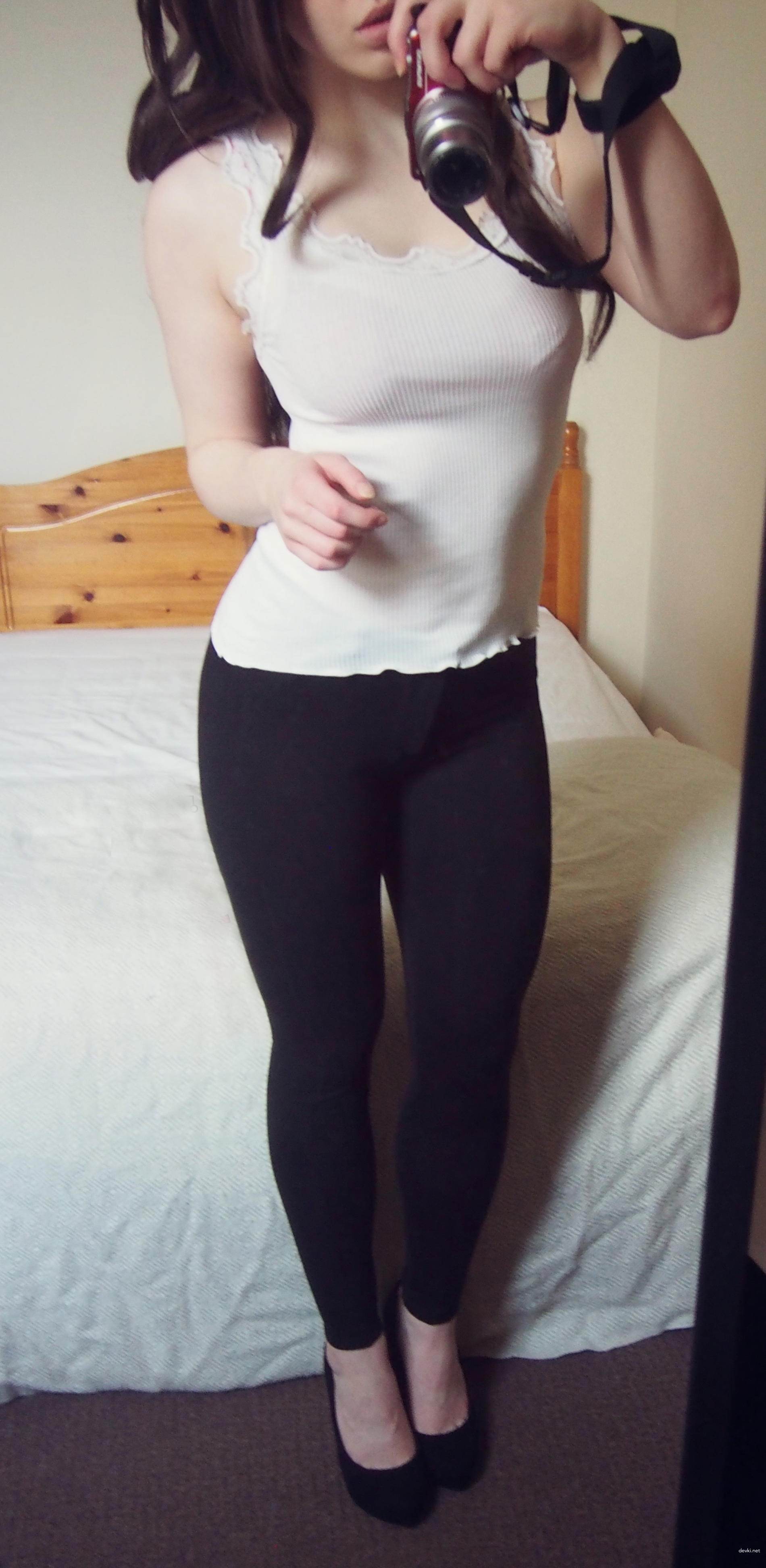 Amateur Sex Bombshell: Explicit Homemade XXX Photos - Hot Amateur Porn in English