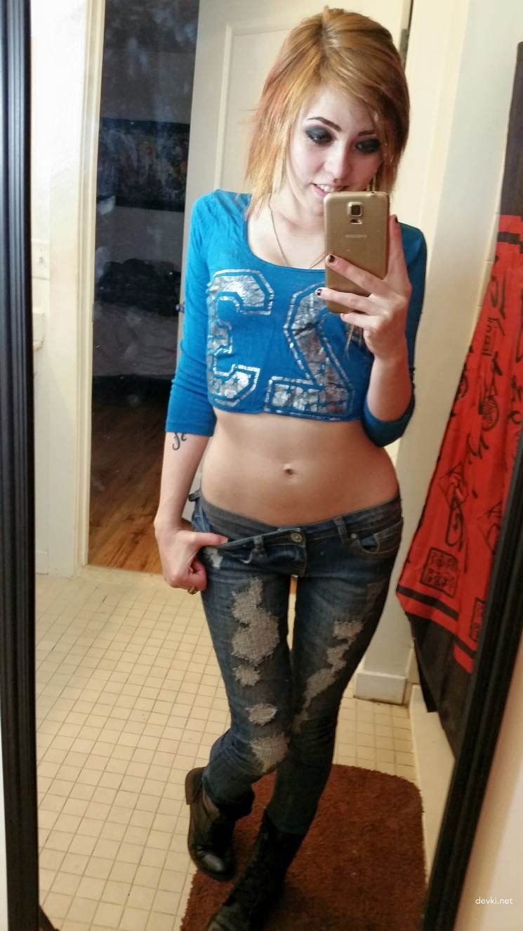 XXX Busty Girlfriend's Sizzling Amateur Photoshoot: Steamy Erotica Exposed!