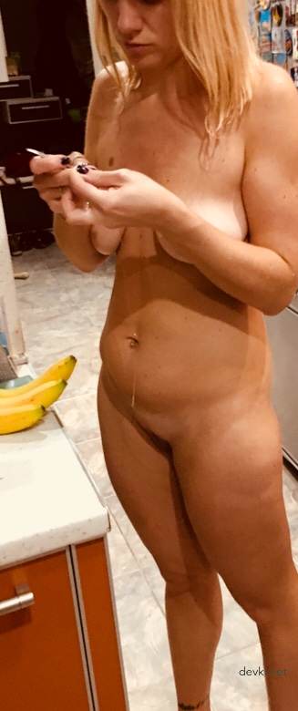 Explicit Amateur Young Wife Nude in Bed: Raw & Uncensored Bedroom Shot