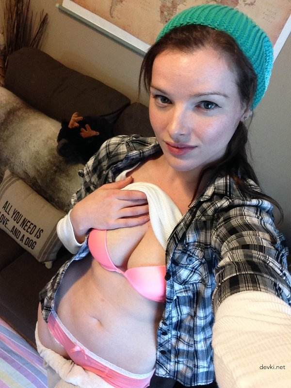 Wild Teen Exhibitionist: Explicit Private Pics - Amateur Naughty Content
