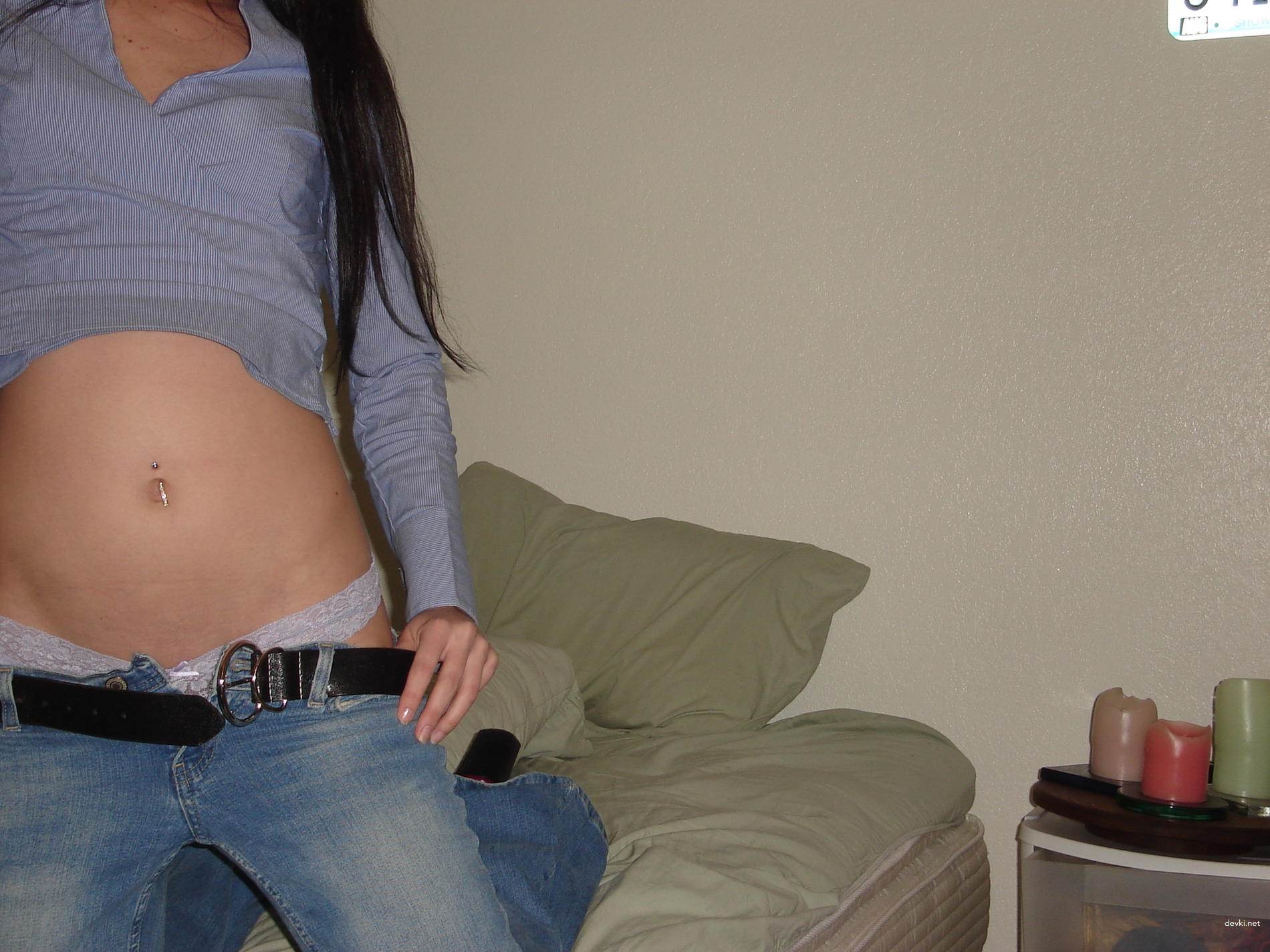 Horny Girlfriend's Explicit Erotic Amateur Photos - Arousing and Provocative!