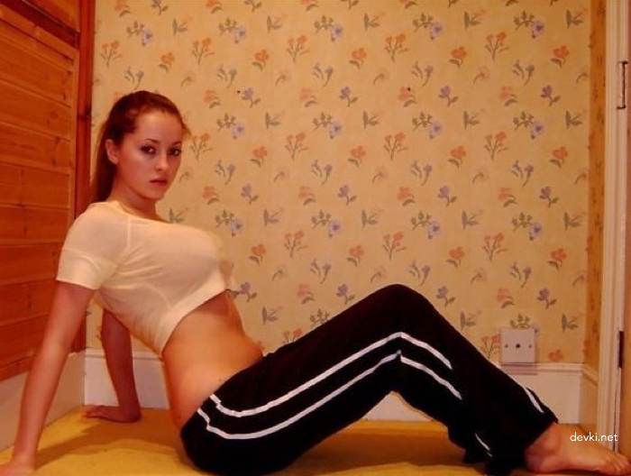 XXX Amateur Nude Photos: Explicit Erotic Pics of Gorgeous Girl - Uncensored XXX Content