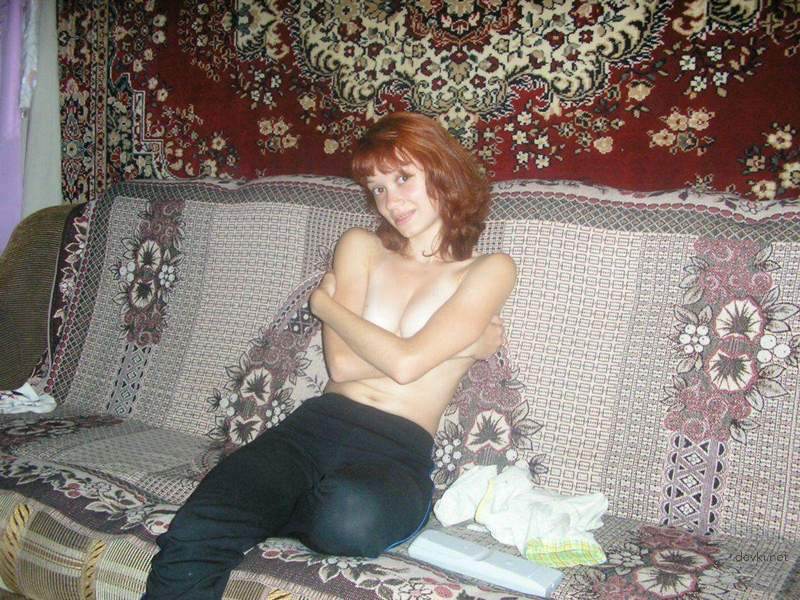XXX Redhead Amateur Home Photos: Explicit Shots of Naughty Ginger Girl
