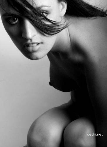 Naughty Amateur Girl XXX Pics: Hot & Explicit Homemade Porn Photos